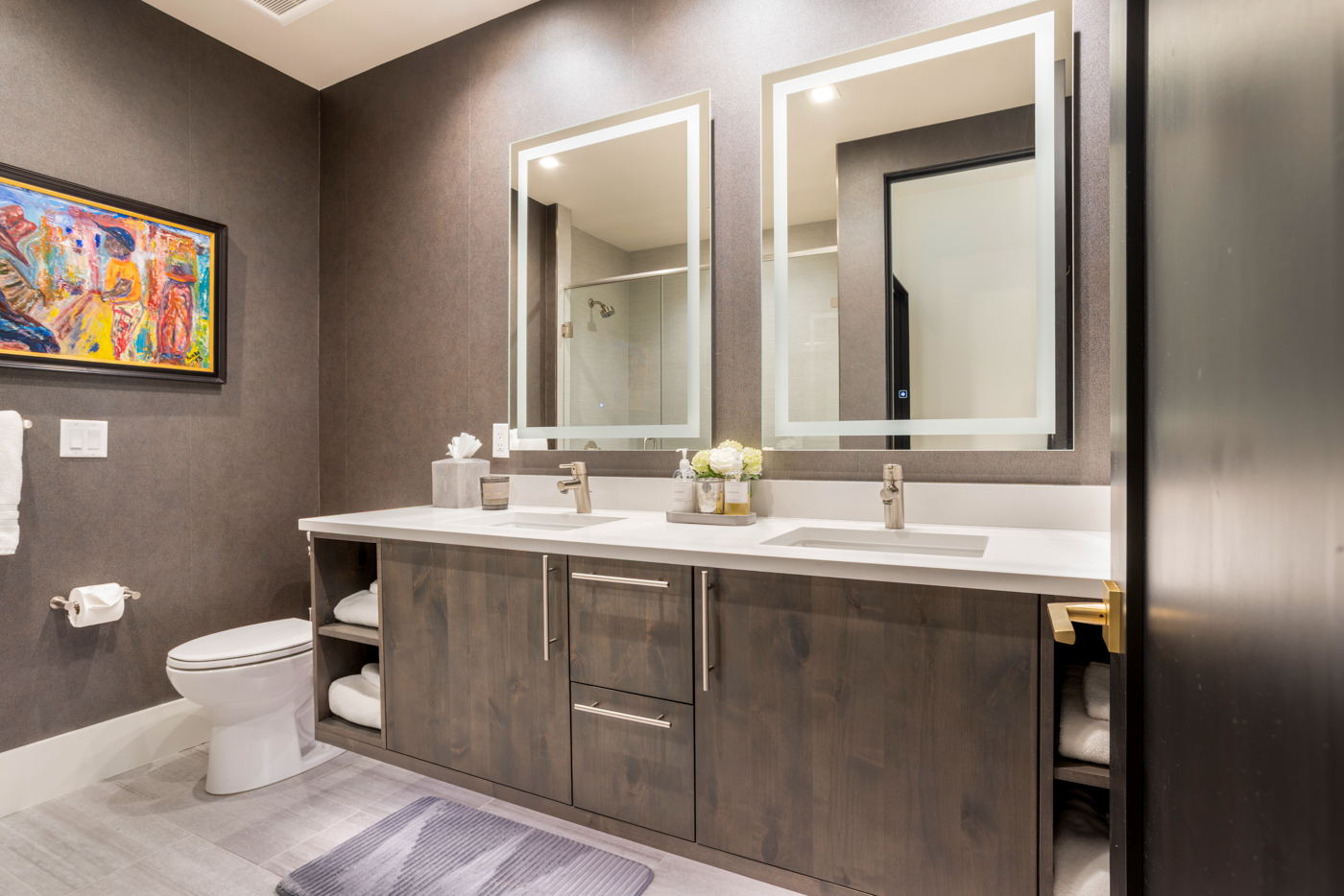 En-suite double vanity