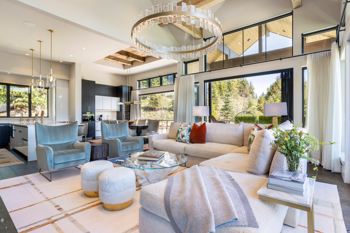 Living and kitchen at a glance